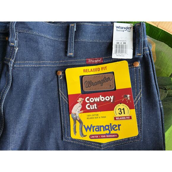 Wrangler Mens MWZ Jeans Size W40xL30 Cowboy Cut Relaxed Fit Denim Dark Wash NWT - Picture 4 of 4